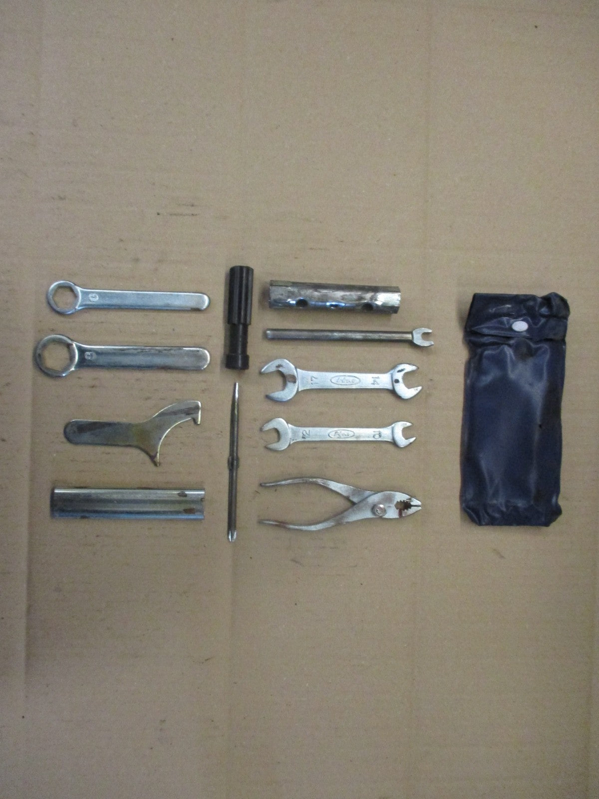 Outils + pochette outils pour Honda 125 Rebel - JC24A - JC26A