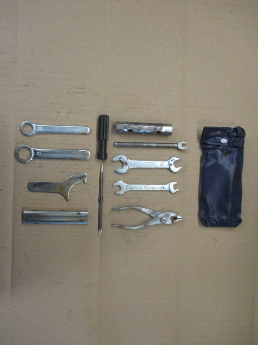 Outils + pochette outils pour Honda 125 Rebel - JC24A - JC26A