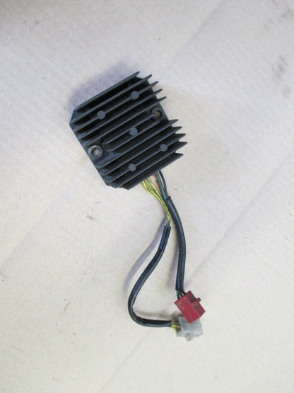 Régulateur SH 232-12 pour Honda 400 CX - 500 CX