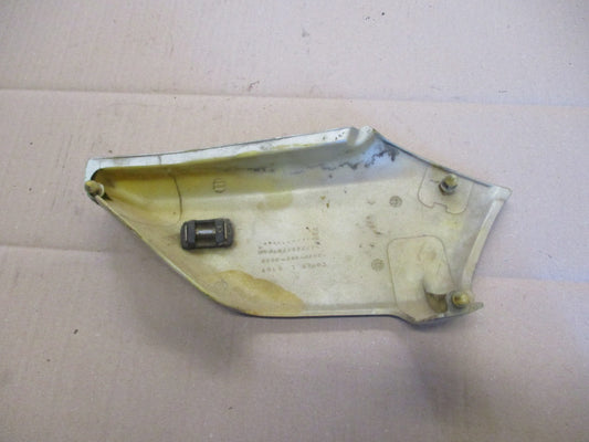 Cache latéral gauche pour Honda 125 CBT - CB125T - 125 Twin