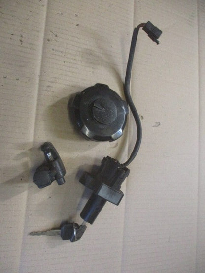 Nieman + bouchon essence + serrure de casque pour Honda 650 SLR - RD09