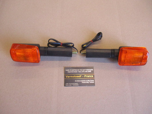 Clignotants NEUFS - tige longue - pour Suzuki 500 GS