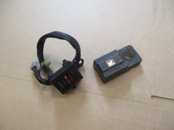 Bloc fusibles + diode + entourage de nieman pour Honda 600 Transalp - PD06