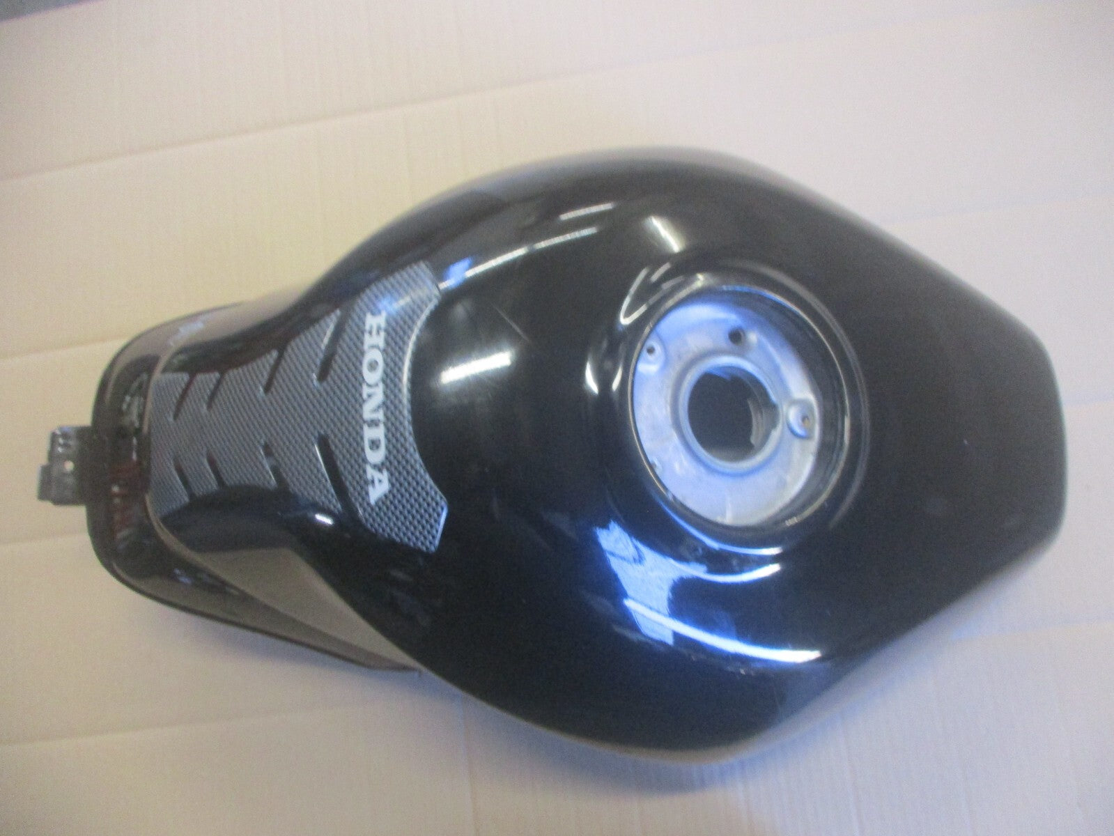 Réservoir essence pour Honda 750 VFR - RC36 - Phase 1 - 1990 / 1993