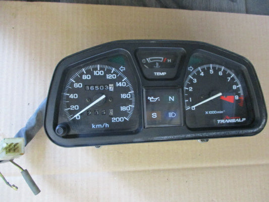 Bloc compteur - compte tours - 86503 kms - pour Honda 600 Transalp - PD10