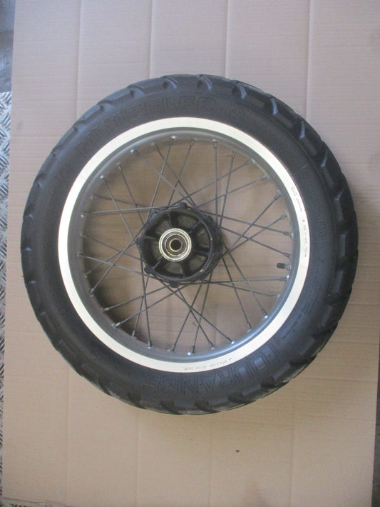 Roue arrière avec pneu MEDZELER peu roulé Honda 650 FX - VIGOR - SLR - RD09
