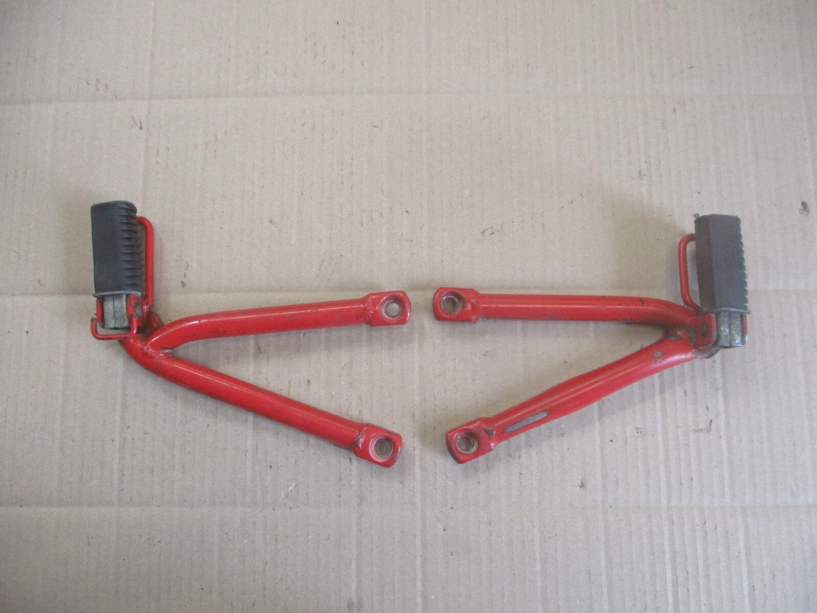 Cales pieds arrière pour Suzuki 600 DR - 650 DR - SN41A - SP41A