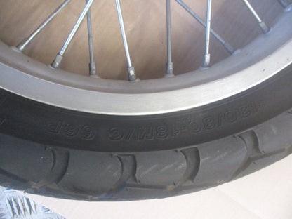 Roue avant avec pneu BRIDGESTON TW-203 bon état Yamaha 125 TW - DE01 - DE054