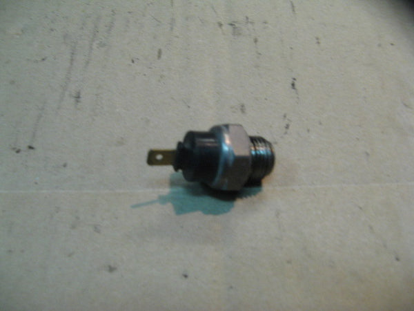 Manocontact de température d'eau pour Honda 125 CBR - JC34 - 2006 - 8860 kms