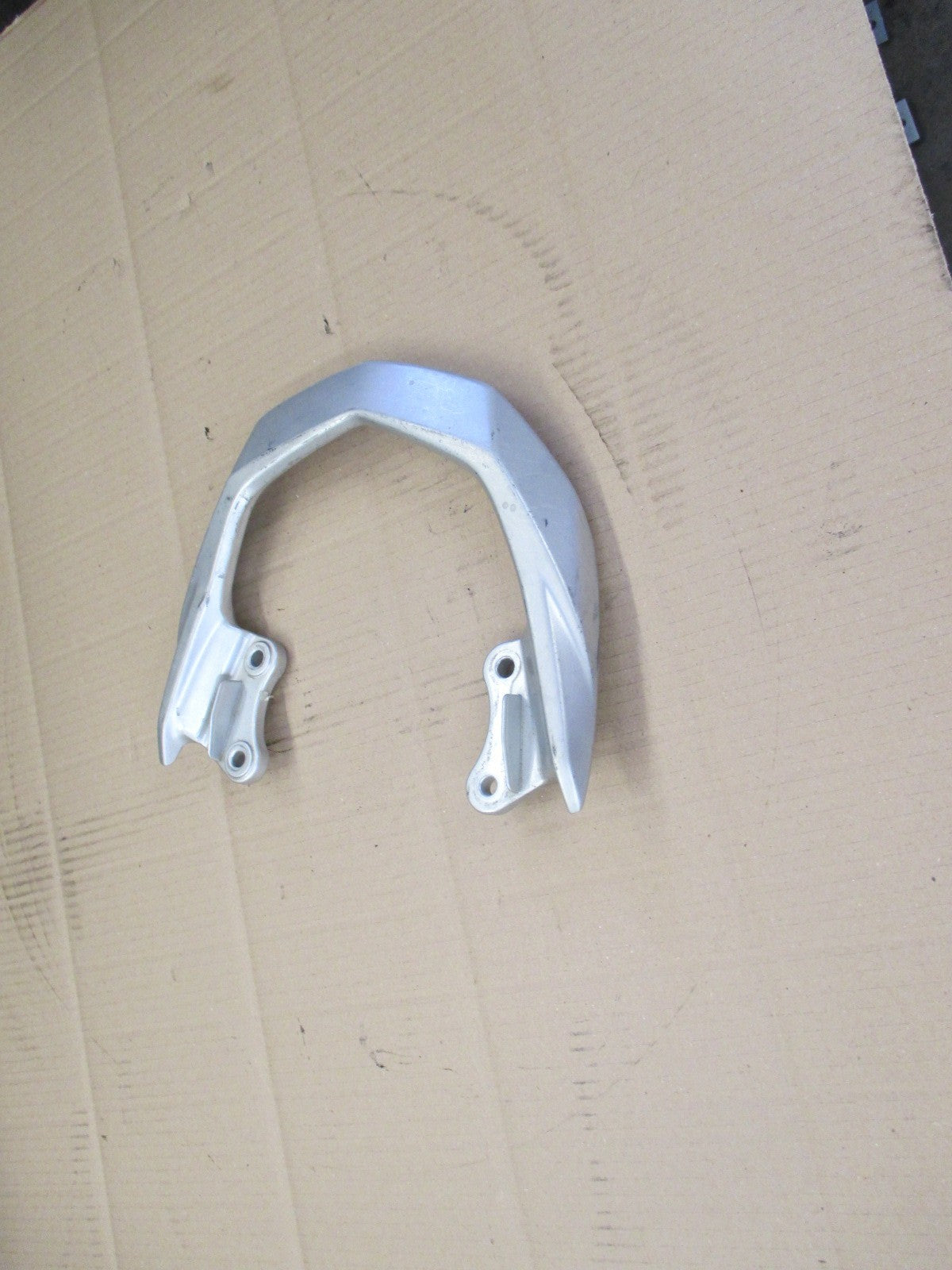 Barre poignée passager arrière pour Honda 125 CBF - JC74