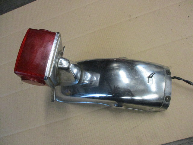 Garde boue + feu arrière pour Suzuki 125 GN - NF41A