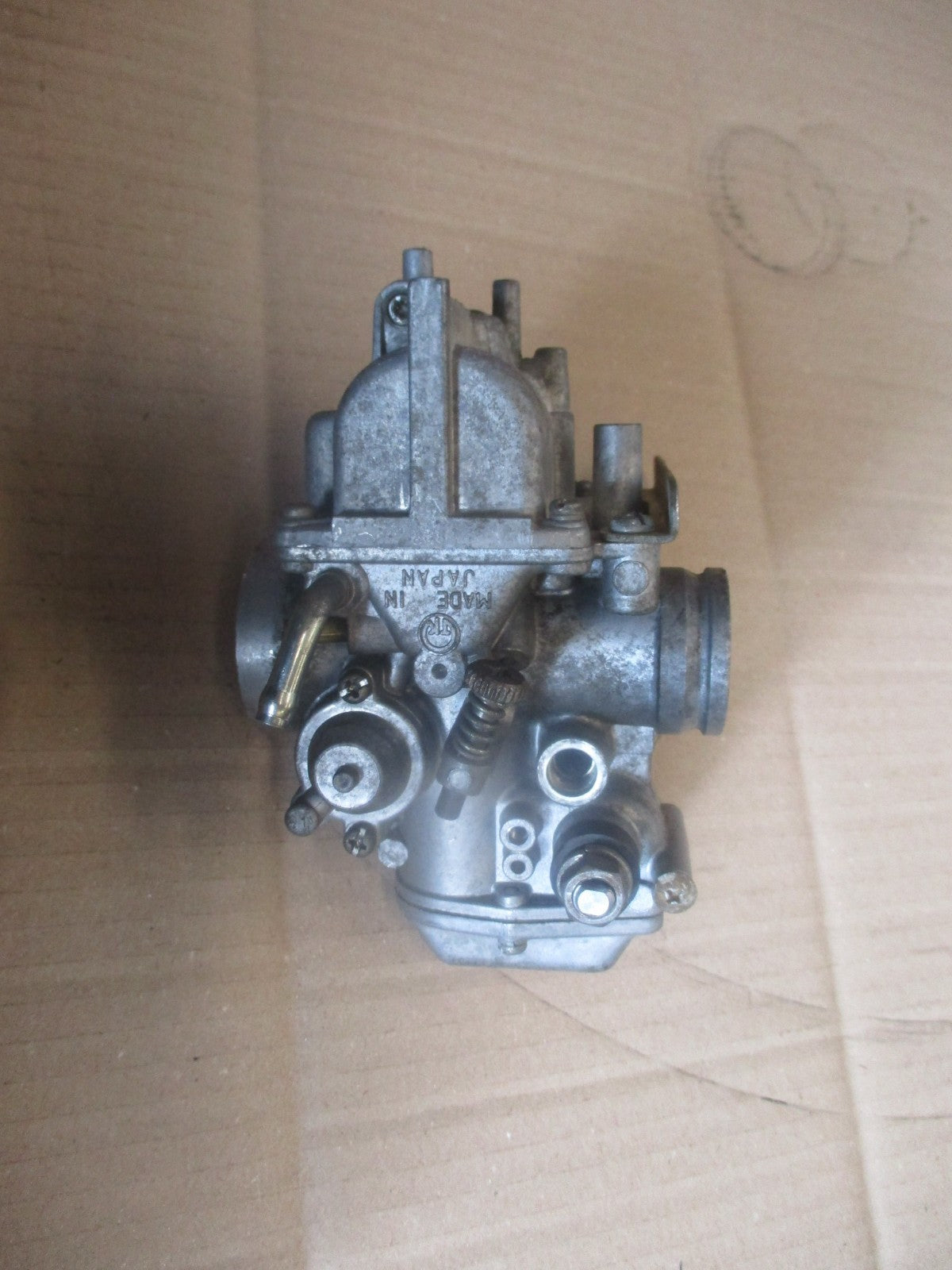 Carburateur gauche pour Yamaha 600 XTE - 3TB - 4PT - DJ02