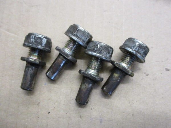Pions de fixation couronne arrière pour Honda 125 MTX - MTXR - TC02