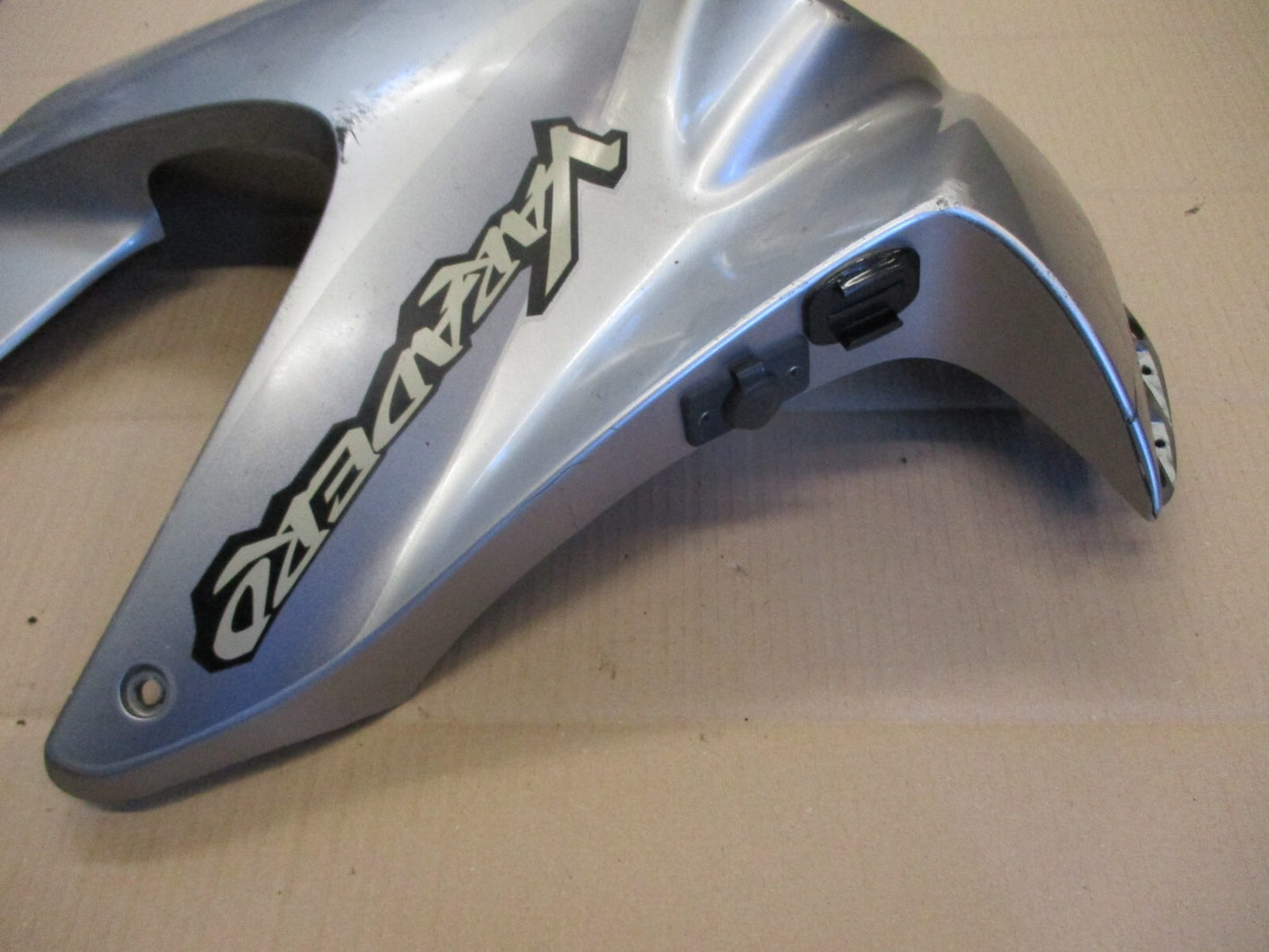 Flanc de carénage gauche pour Honda 125 XLV Varadéro - JC32