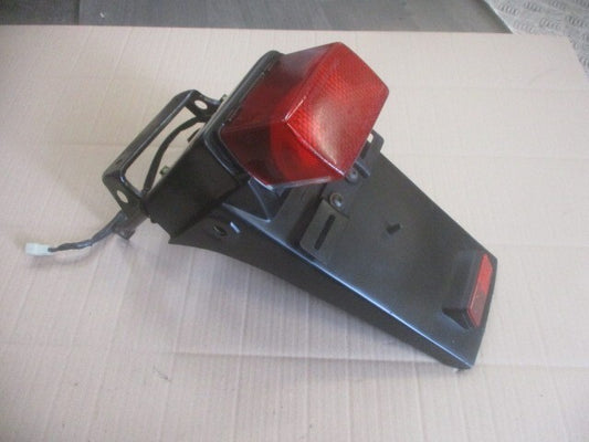 Bavette + feu arrière pour Suzuki 650 DR RS SE - SP42A - SP43A