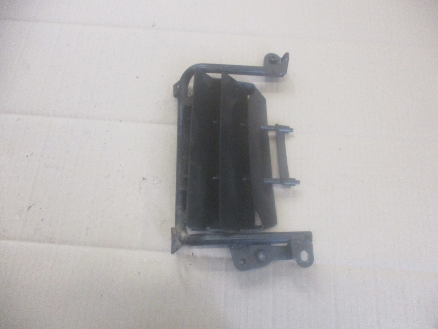 Grille de radiateur droit pour Yamaha 200 DTR - 2YY