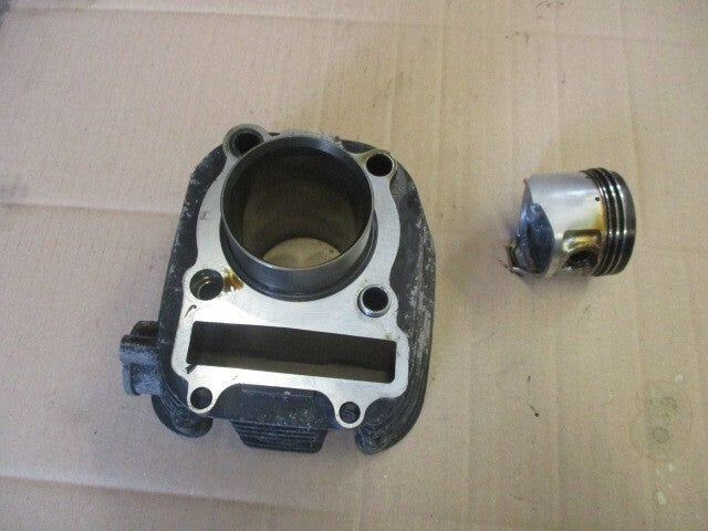 Cylindre / piston pour Yamaha 125 SR - 10F