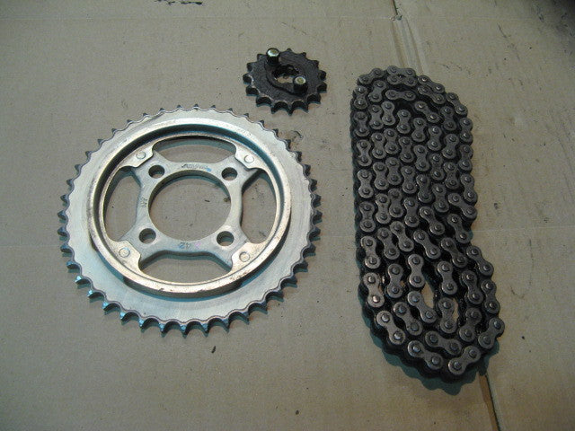 Kit chaîne pour Honda 125 CBR - JC34 - 2006 - 8852 kms