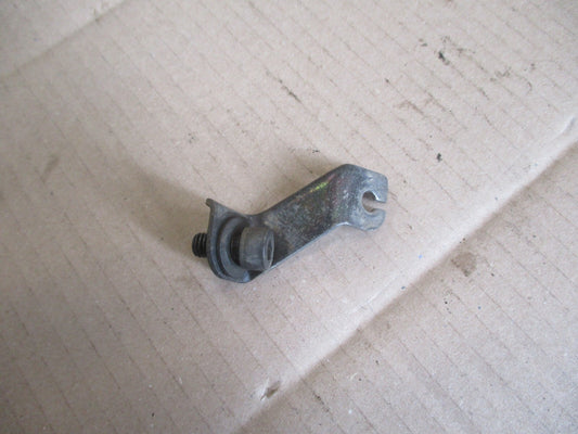 Patte support de cable de décompresseur Suzuki 750 DR - 800 DR - SR41A - SR42A