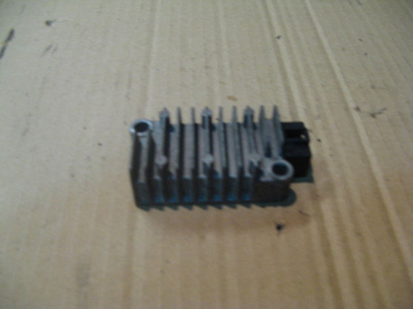 Régulateur pour Yamaha 850 TDM - 3VD