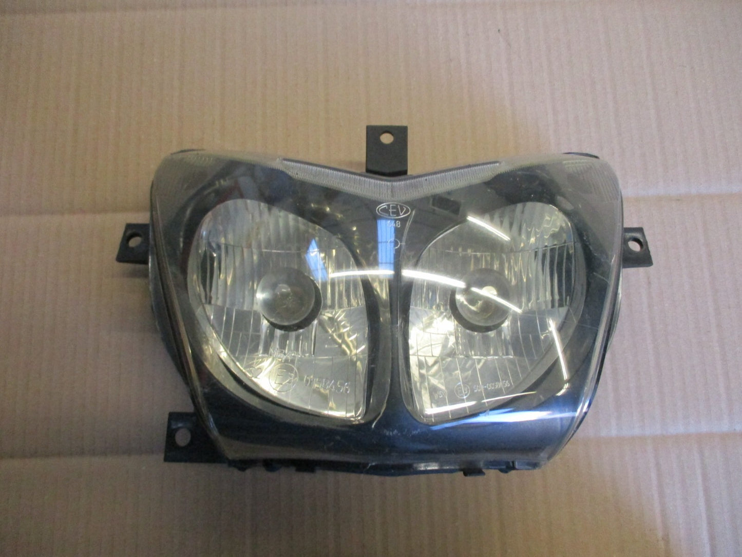 Bloc optique de phare pour Honda  125 XLV - Varadéro - JC32