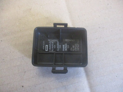 Couvercle de boitier fusibles pour Honda 650 NX Dominator - RD08A