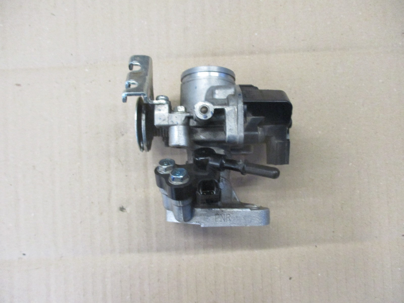Corps papillon injection pour Honda 125 CBF - JC74