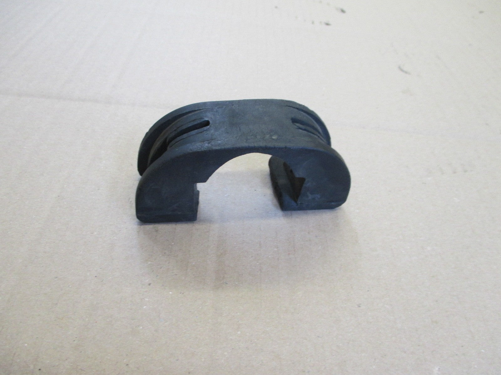 Caoutchoucs arrière de réservoir pour Yamaha 125 AT1 - AT2