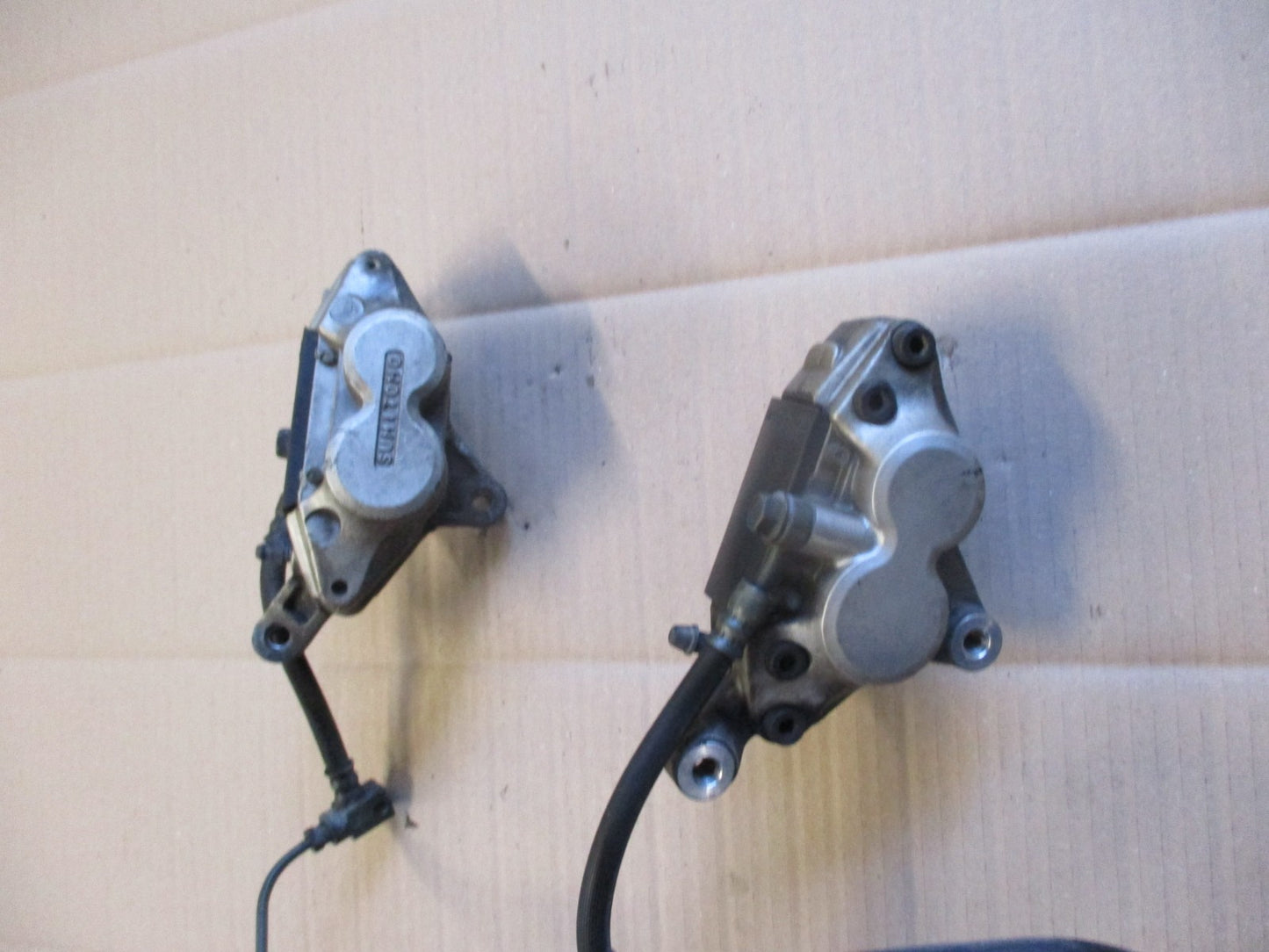 Etrier de frein avant droit et gauche pour Yamaha 850 TDM - 4TX