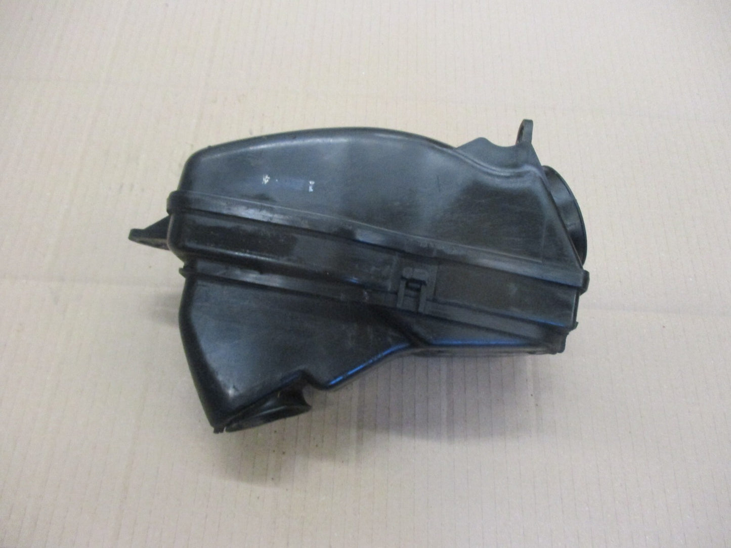 Boitier filtre à air avant pour Suzuki 1400 VS Intruder - VX51L