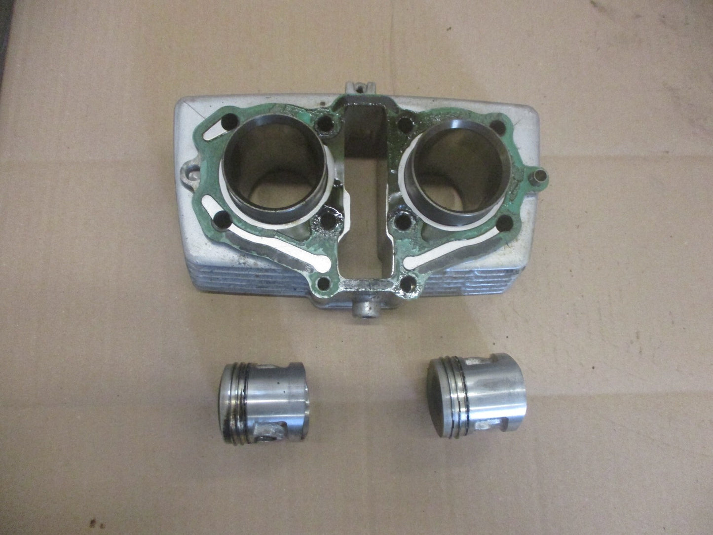 Cylindre / pistons pour Honda 125 Rebel - JC24A - JC26A