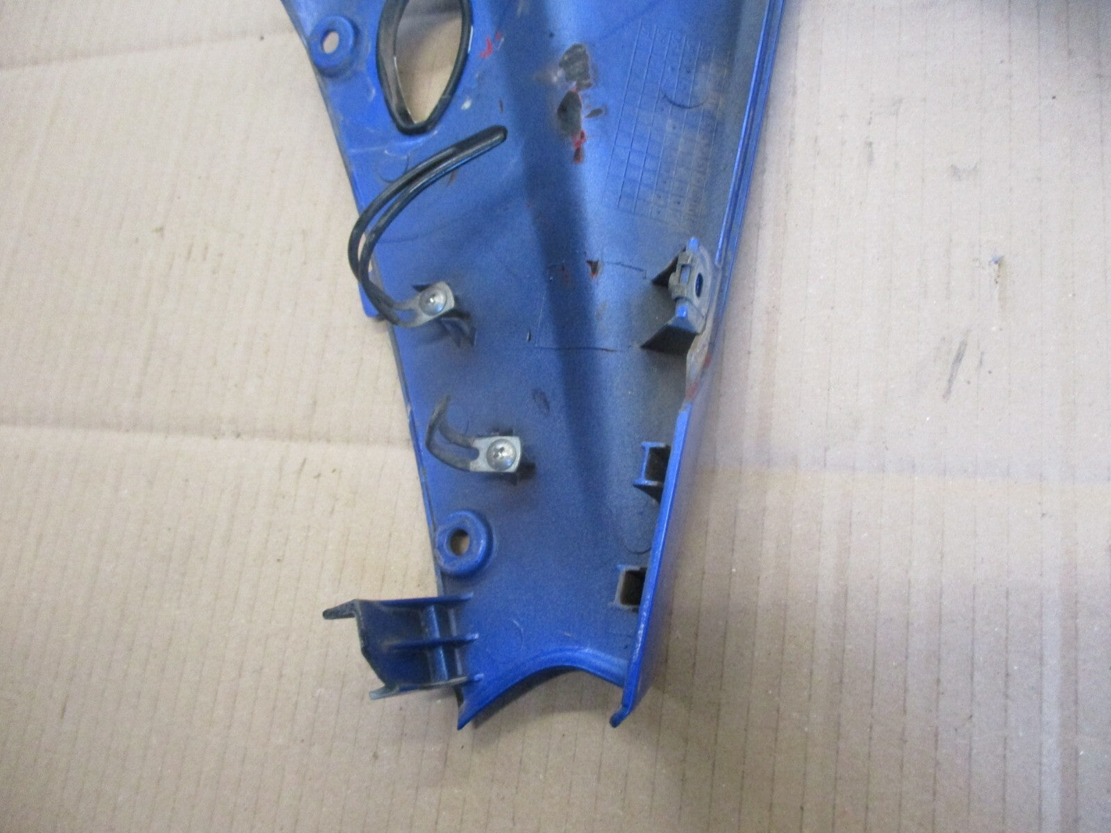 Demie tête de fourche droite pour Honda 125 CBR - JC34