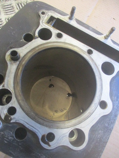 Cylindre / piston pour Honda 600 XLL - XLM - XLLM - PD04