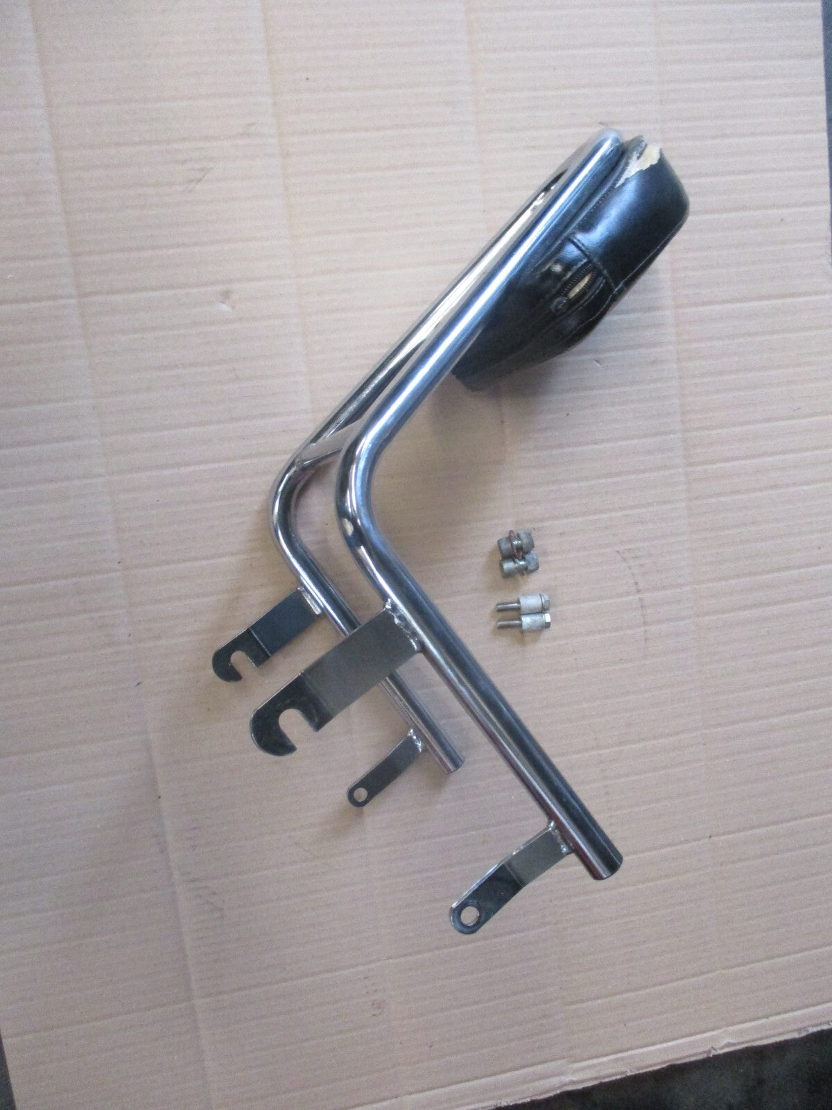 Sissy bar pour Yamaha 535 XV Virago - 2YL