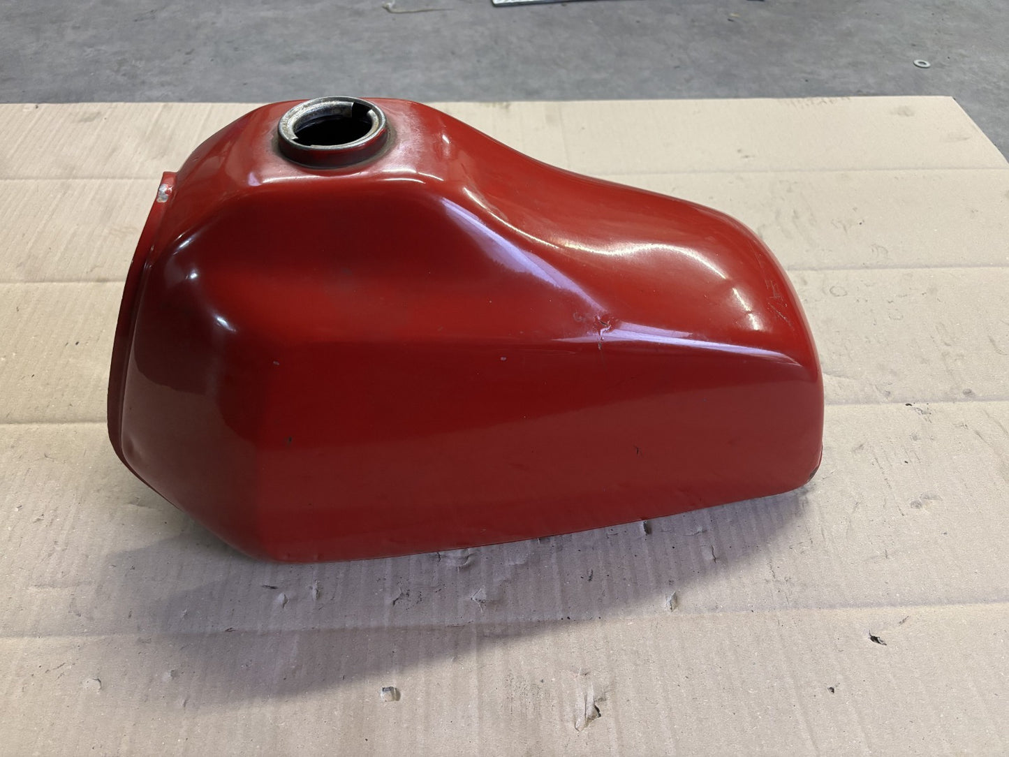 Réservoir d'essence pour Kawasaki 125 KE - Phase 2