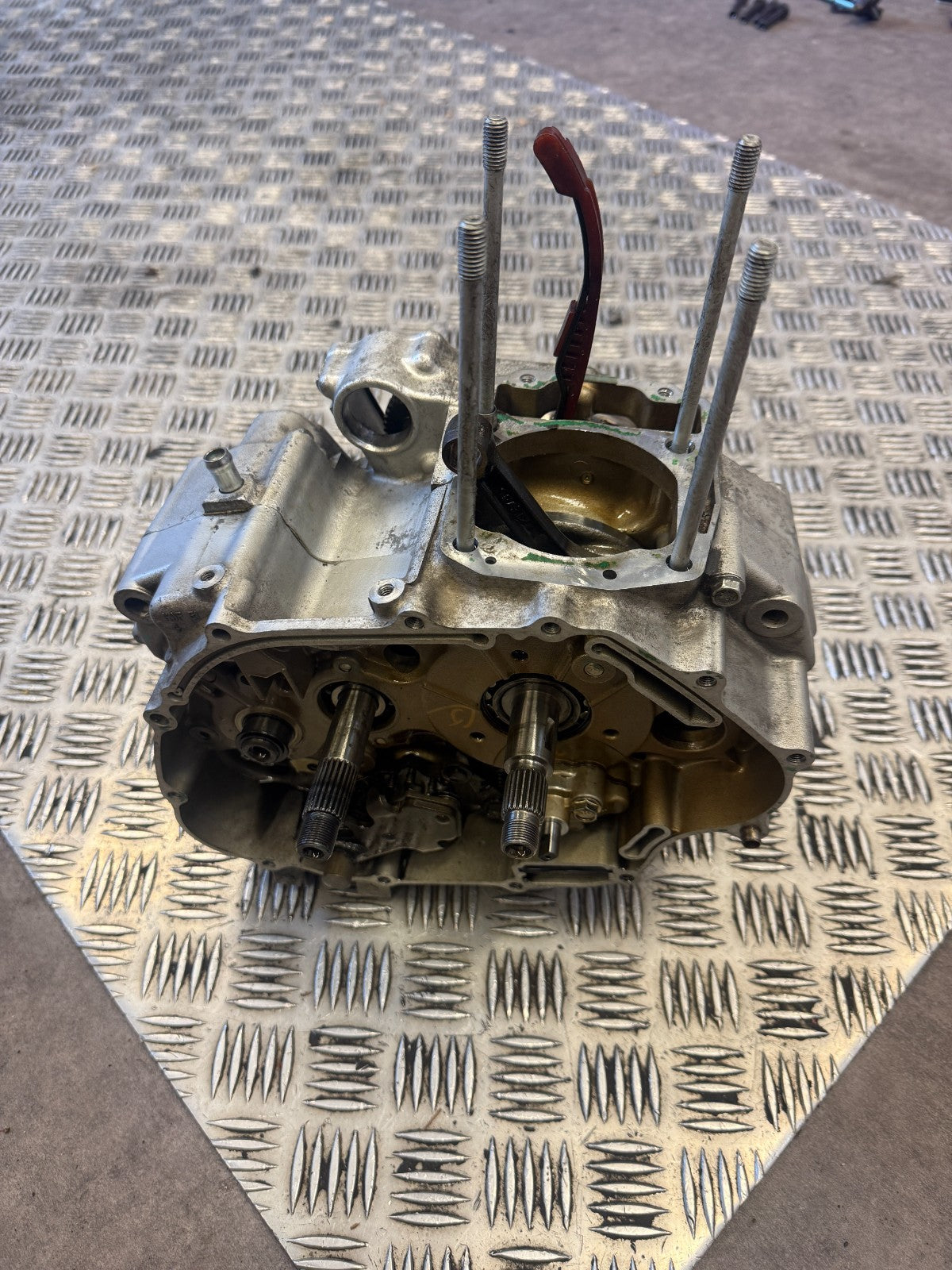 Bas moteur pour Honda 125 CBF - JC40A