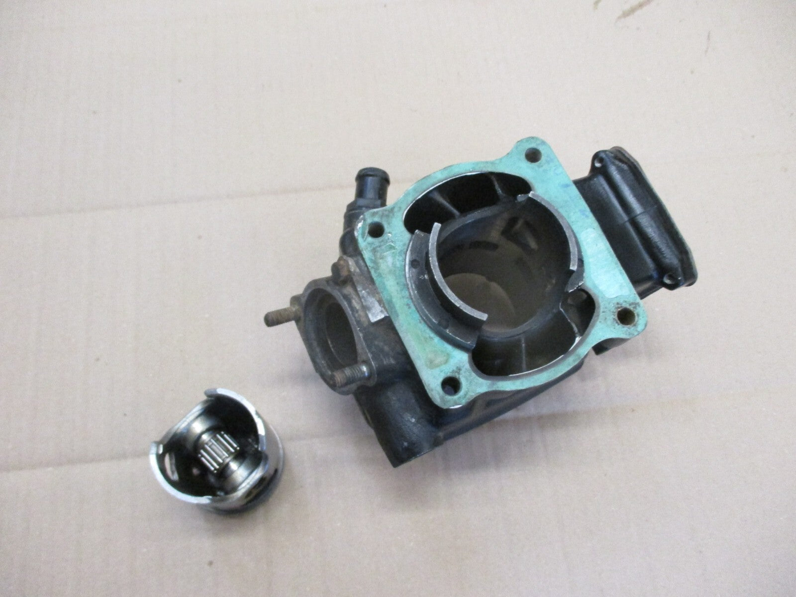 Cylindre / piston pour Honda 125 MTX - JD05 - JD07