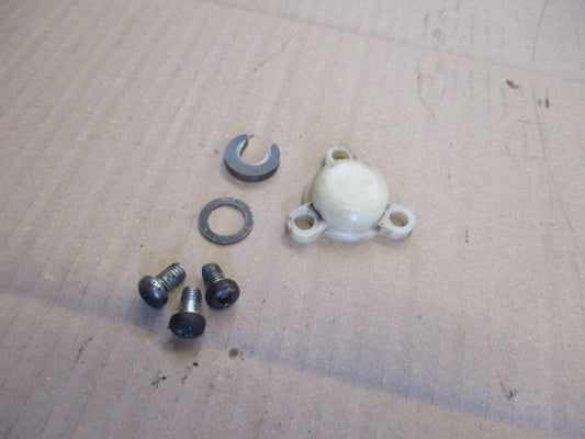 Cache de verrouillage d'arbre de boite pour Yamaha 125 AT1 - AT2