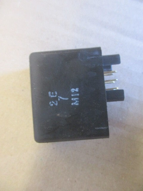 Relais pompe à essence pour Suzuki 650 SV S - BY222