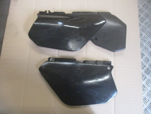 Caches latéraux d'origine pour Yamaha 125 DTR - DTRE