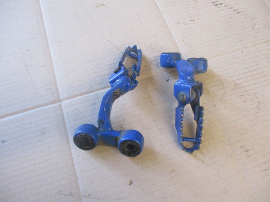 Cales pieds avant pour Suzuki 600 DR - 650 DR - SN41A - SP41A