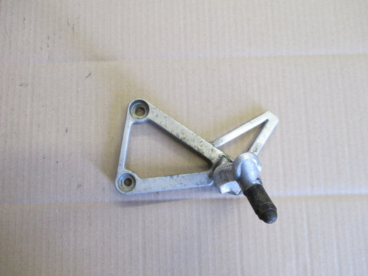 Platine cale pied avant gauche pour Honda 750 VFR - RC24