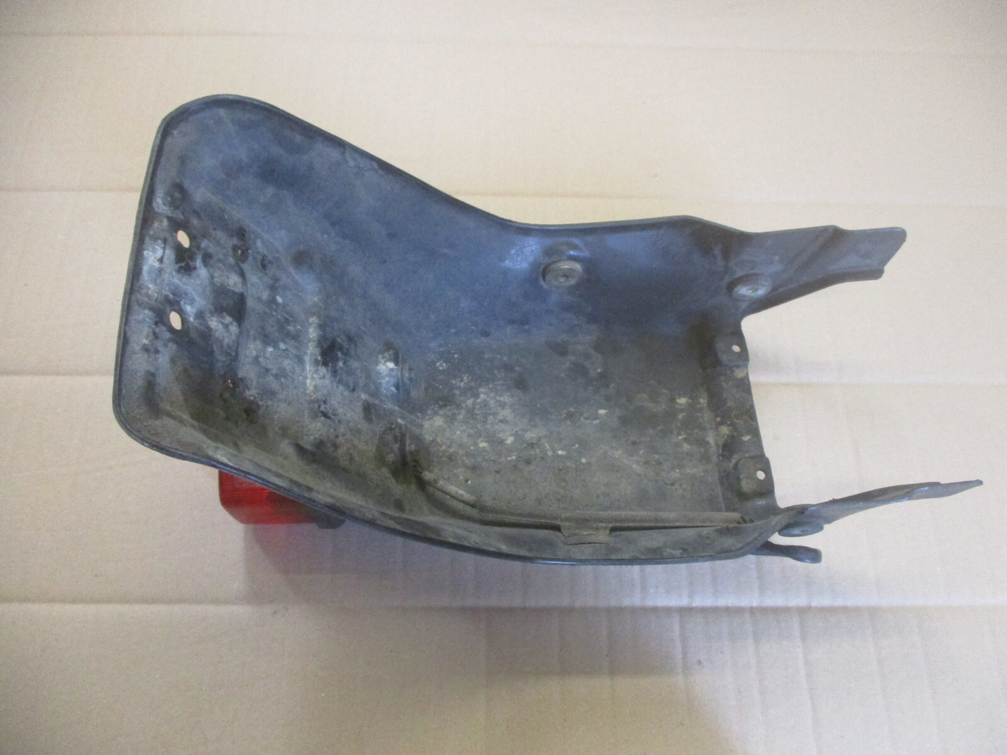 Garde boue + feu arrière pour Honda 600 XLR - PD03