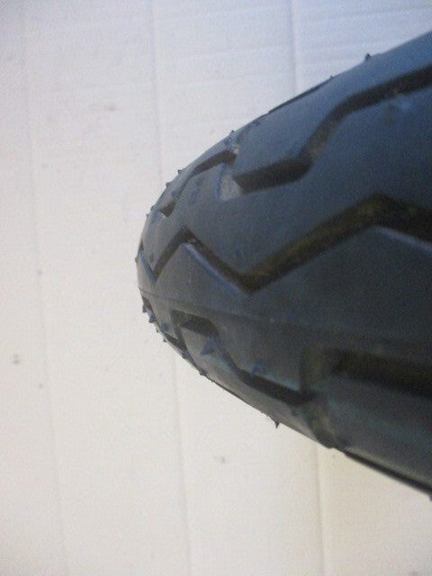Roue avant avec pneu très peu roulé pour Suzuki 125 GN - NF41A