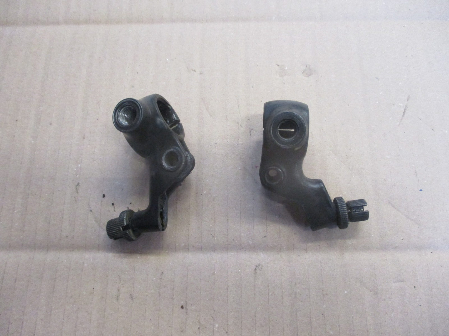 Supports leviers de frein avant et d'embrayage pour Honda 125 XLR JD04 à tambour