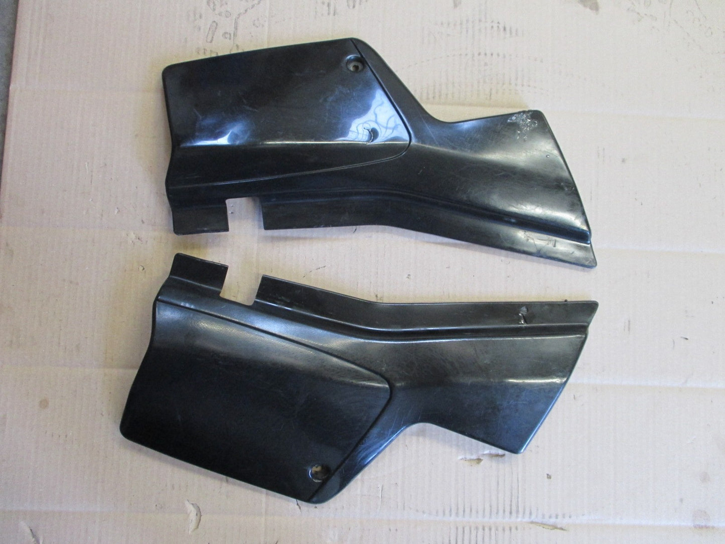 Caches latéraux pour Honda 125 XLR - JD04