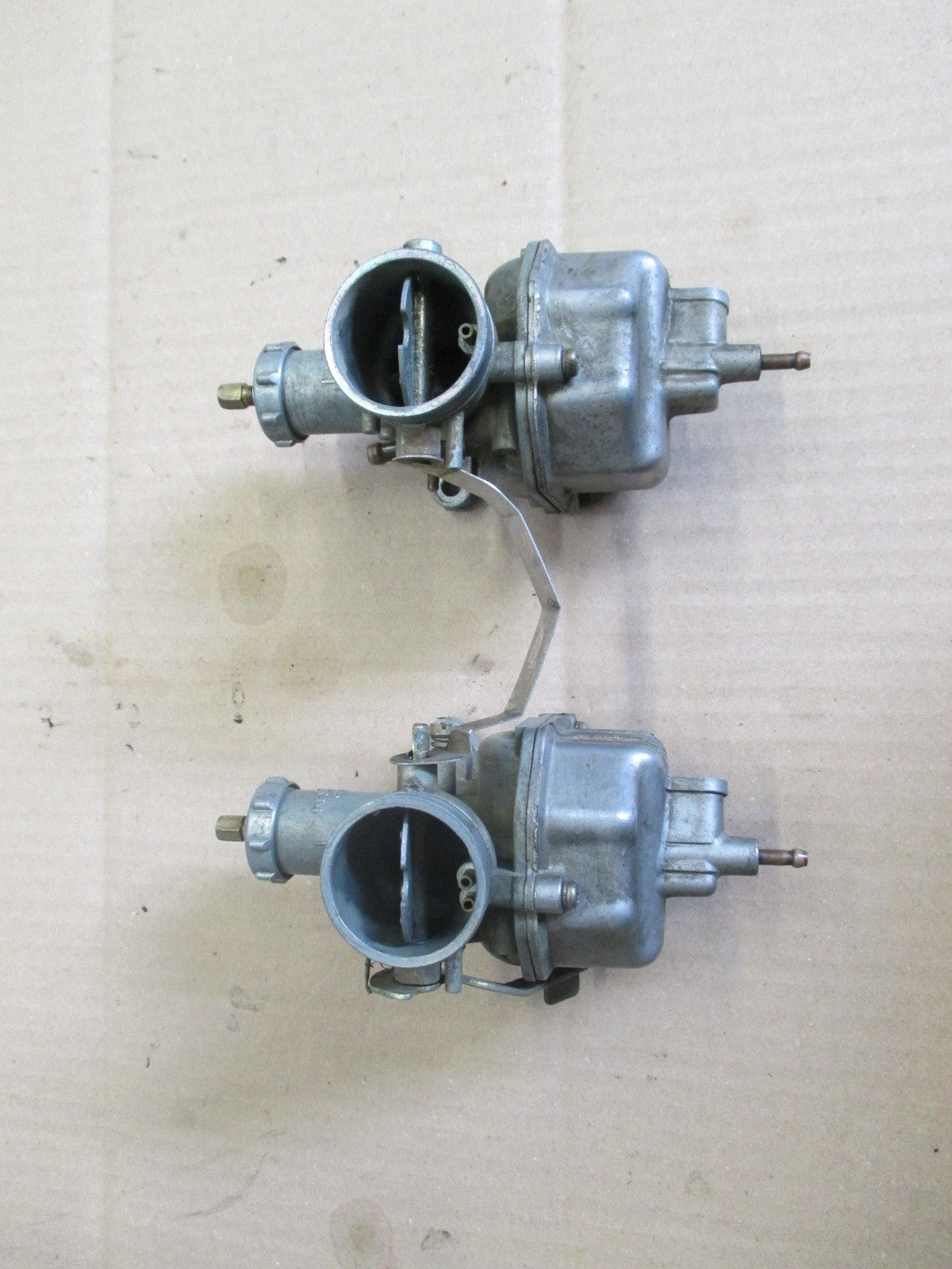 Carburateurs pour Honda 125 CBT - CB125T - 125 Twin