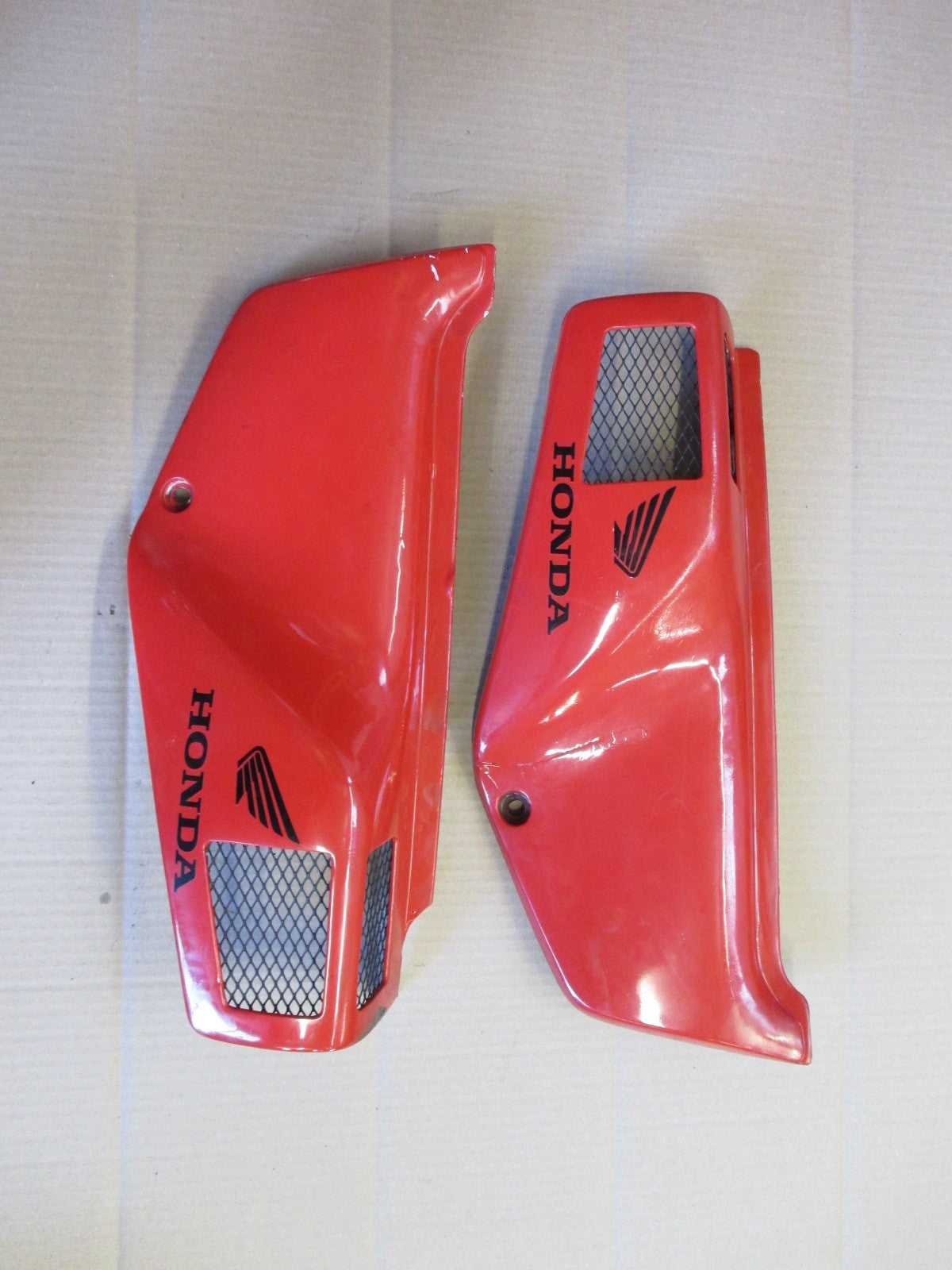 Caches latéraux pour Honda 650 NX Dominator - RD02
