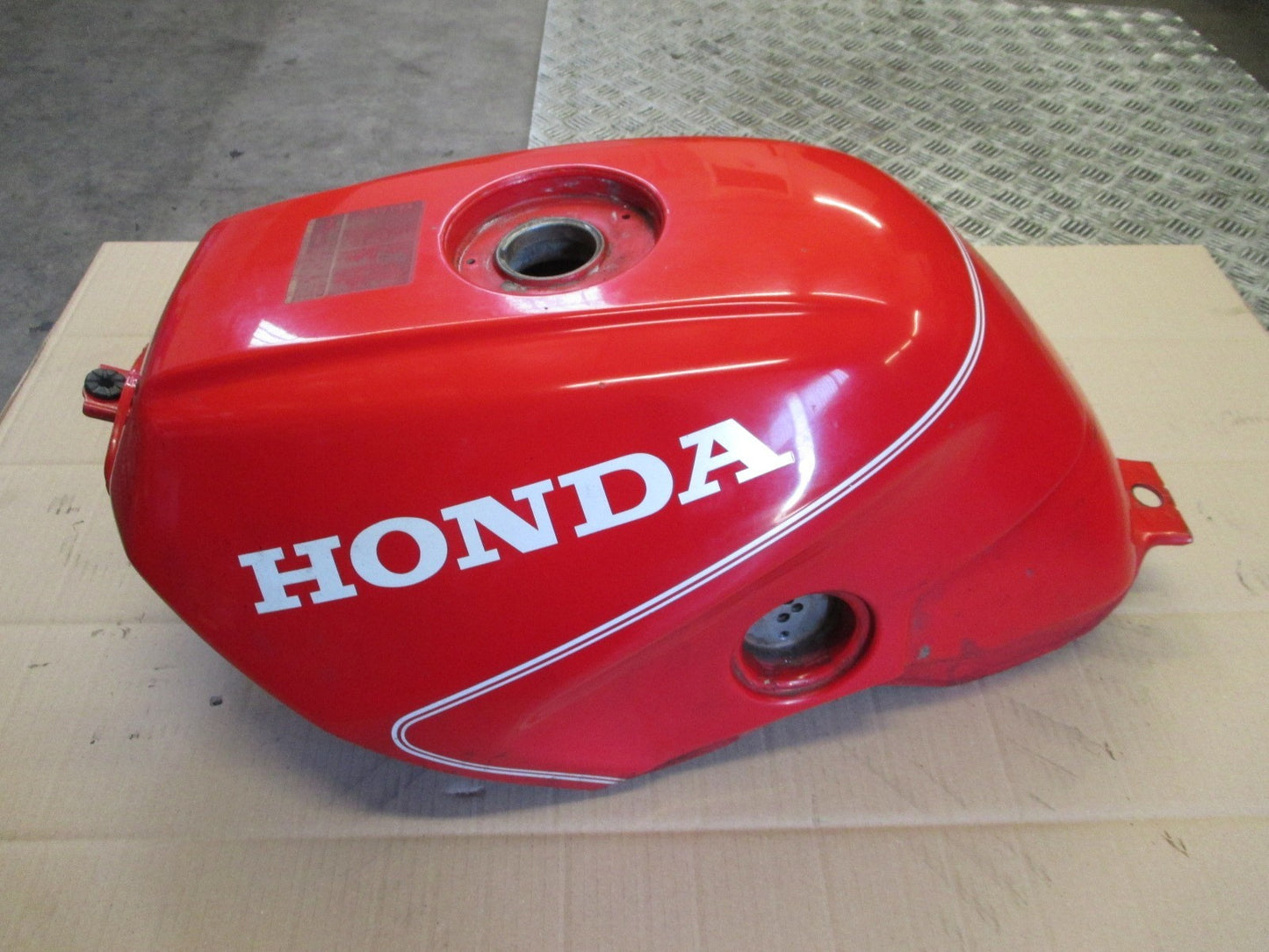 Réservoir d'essence pour Honda 750 VFR - RC24 - 1988 / 1989