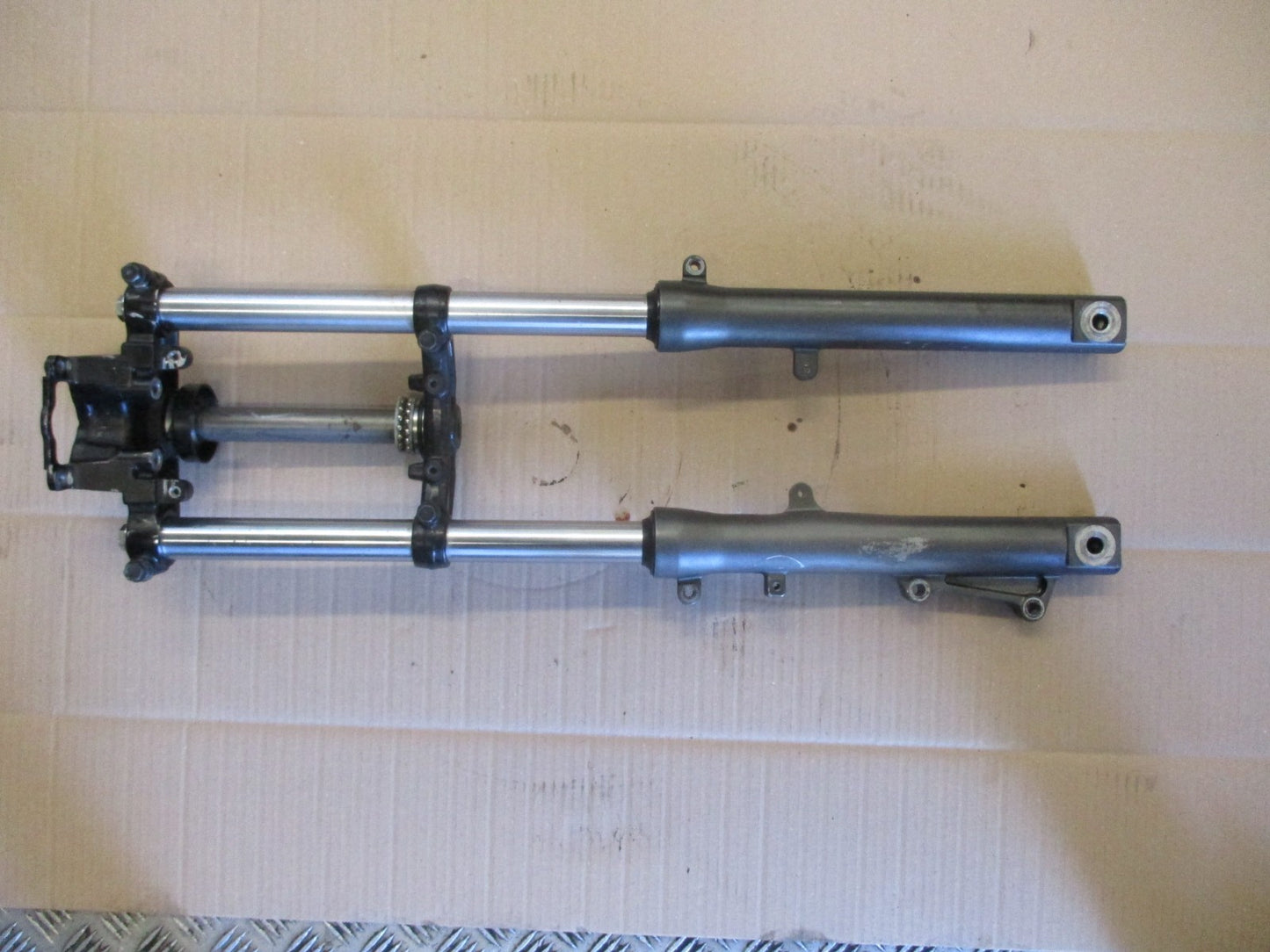 Fourche pour Honda 125 CBF - JC74